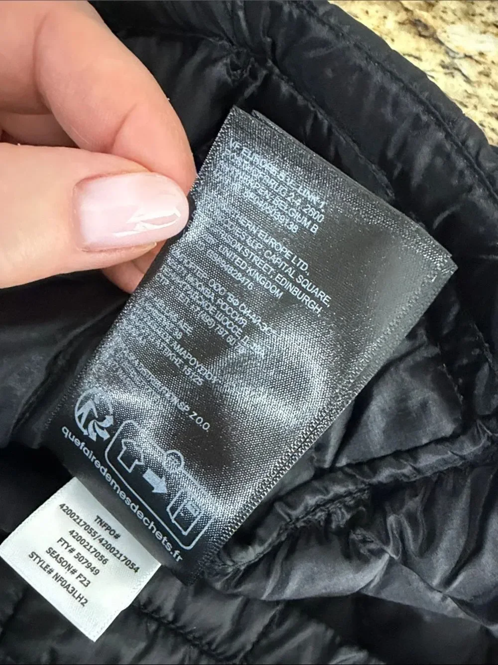 The North Face ThermoBall Jacket Men’s Large Black Insulated IOTR Logo NWT